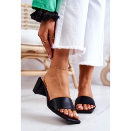 FJ1 Schwarze Netty-Sandalen aus Leder an der Ferse 2