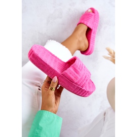 FJ1 Hausschuhe auf der rosafarbenen Lilly-Plattform 1