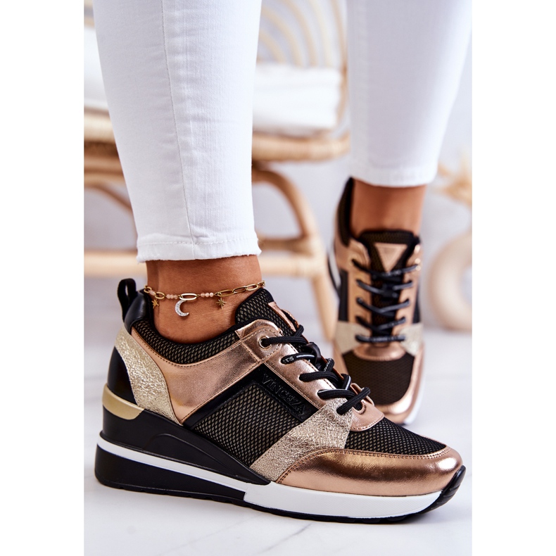 Vinceza Sportschuhe Sneakers Schwarz und Gold Sharon golden 1