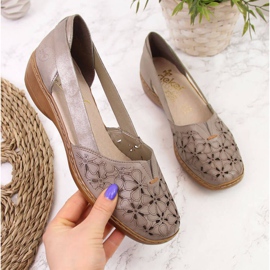 Durchbrochene Schuhe W Rieker 41356 beige 1