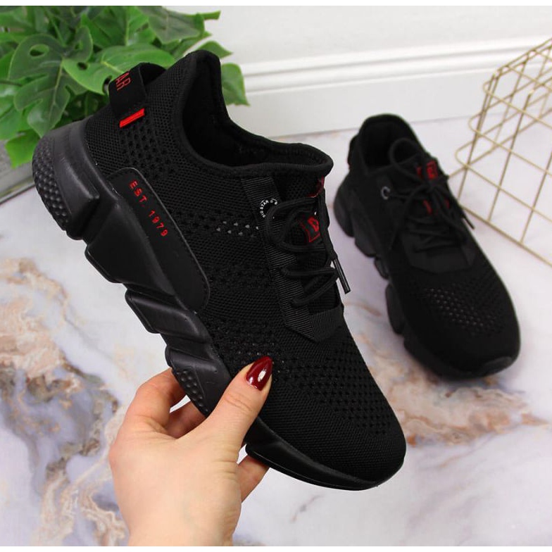 Textilsportschuhe Big Star W JJ274273 schwarz 1