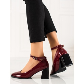 Pumps mit Schnalle La.Fi rot 2