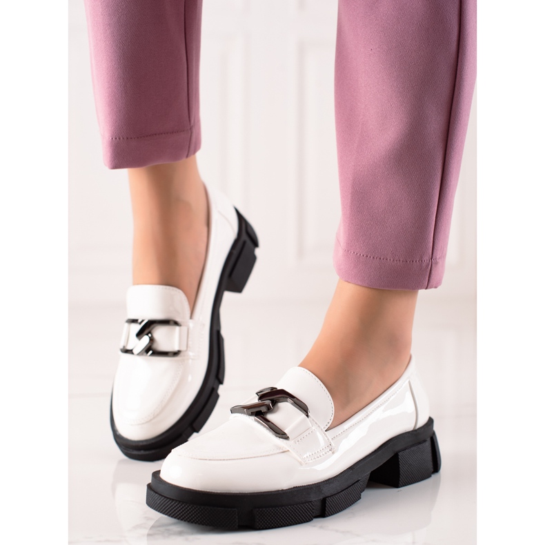 Goodin Loafer mit Öko-Leder auf der Plattform weiß 1