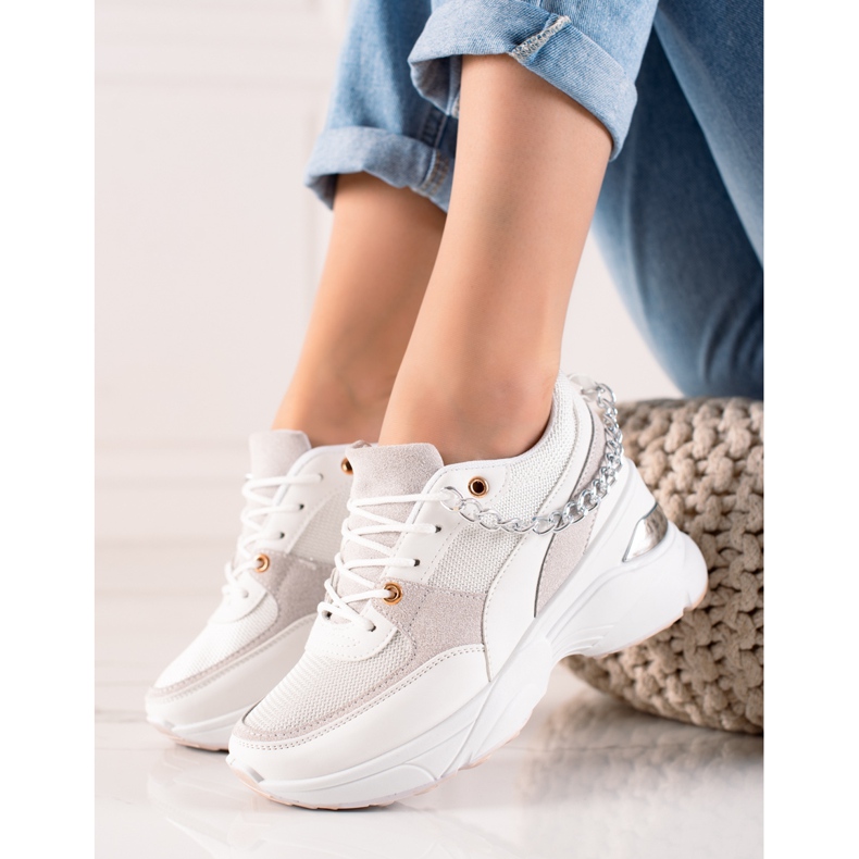 Ideal Shoes Turnschuhe mit Kette weiß 1