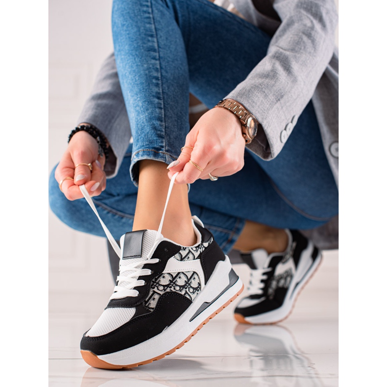 TRENDI Gebundene Turnschuhe auf der Plattform weiß schwarz 1