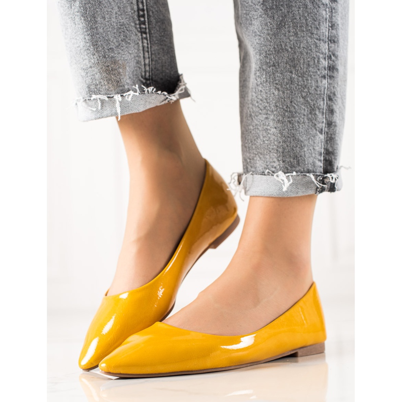 Encor Lackierte Ballerina im Spitz gelb 1