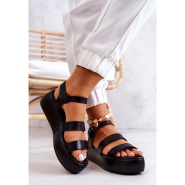 FS1 Anmutige schwarze Ledersandalen mit Schnalle 2