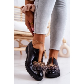 PA2 Elegante Lederschuhe mit schwarzer Cindy-Dekoration 1