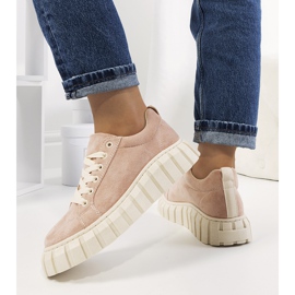 Pinke Turnschuhe auf der Mirabel-Plattform rosa 1