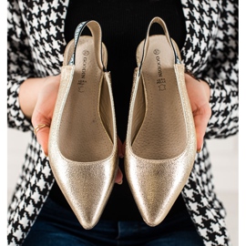 Goodin Pumps mit entdecktem Absatz golden 1