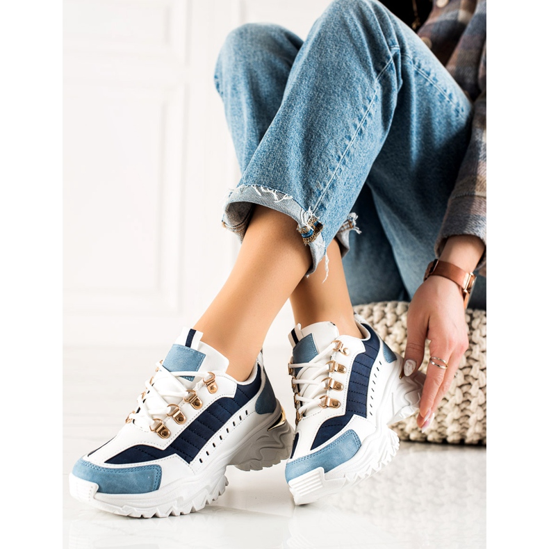 TRENDI Stylische bunte Turnschuhe weiß blau 1