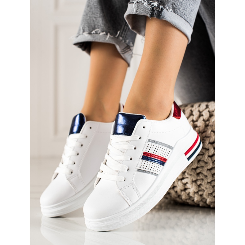 TRENDI Lässige weiße Sportschuhe 1