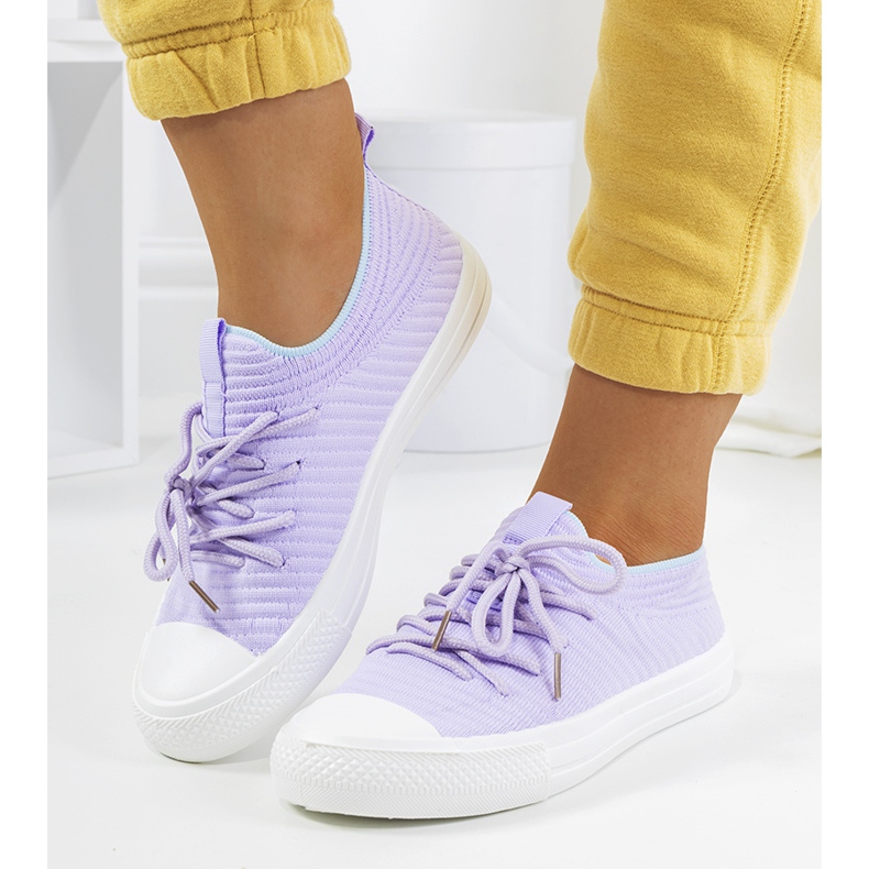 Lila Damenturnschuhe von Medina violett 2