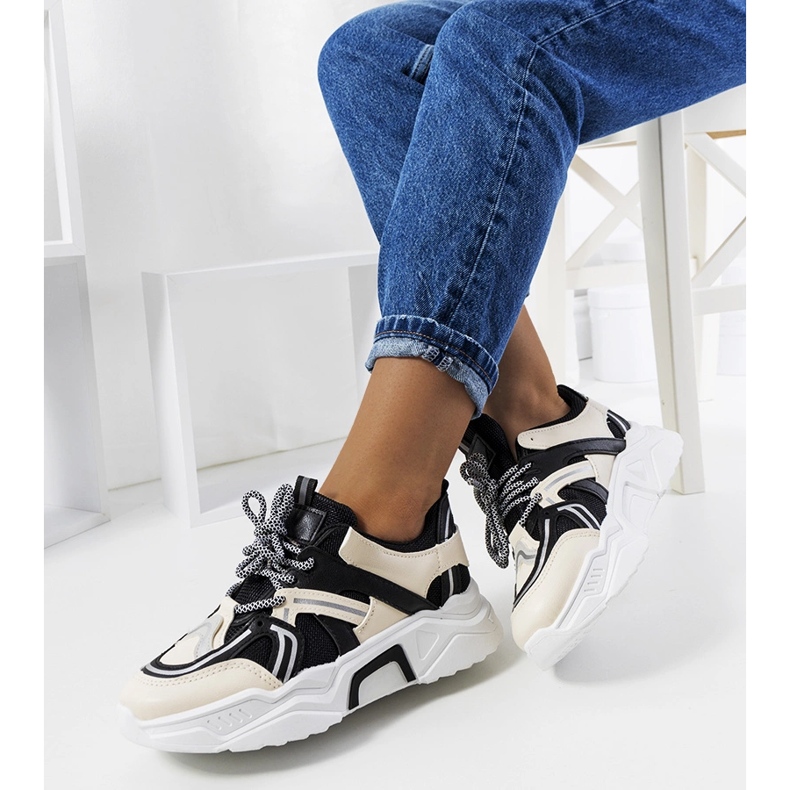 Schwarze Turnschuhe für Damen von Delois beige 1