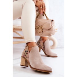 Damen Lederstiefel auf hohem Absatz Maciejka hellbeige 04492 1