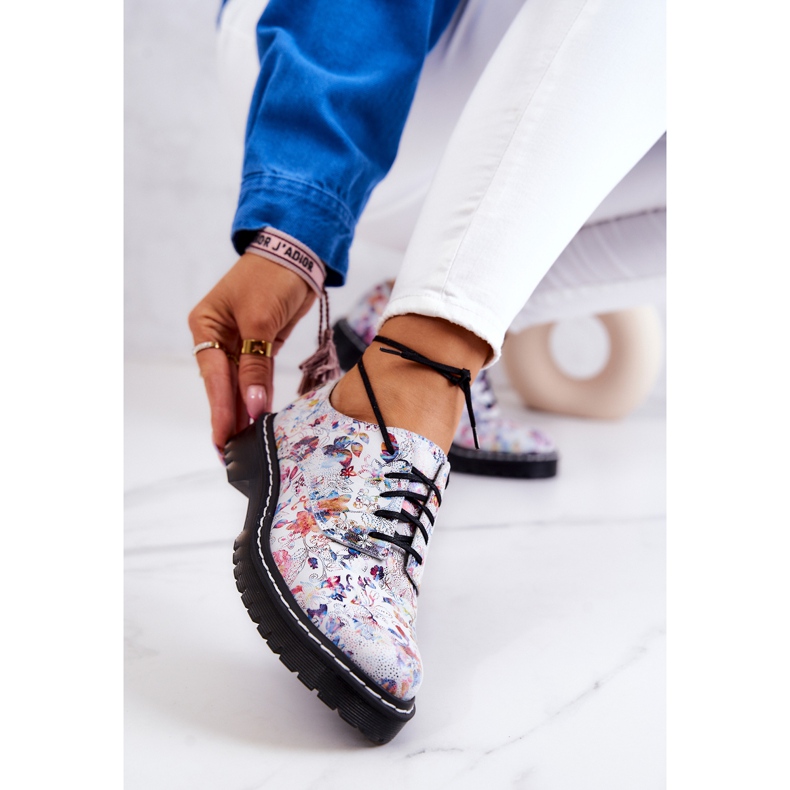 Damen Oxfords Maciejka 4087A-38 Lederschuhe weiß mit Blumen mehrfarbig 1