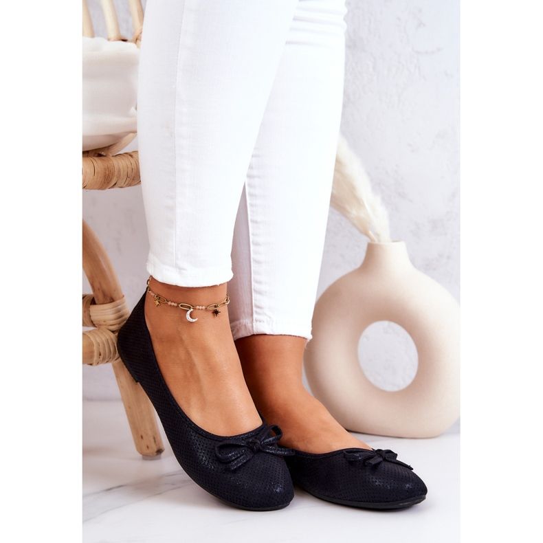 Klassische Damen-Ballerinas, profilierte Innensohle, schwarze Fimme 2