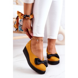 Ballerinas aus Wildleder auf der Plattform Maciejka 05062-07 Gelb schwarz 1