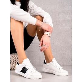 TRENDI Sneakers mit schwarzem Einsatz weiß 1