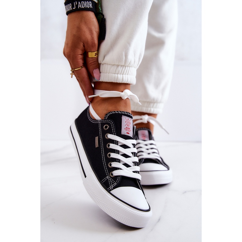 Damen Classic Sneakers Cross Jeans JJ2R4011C Schwarz 1