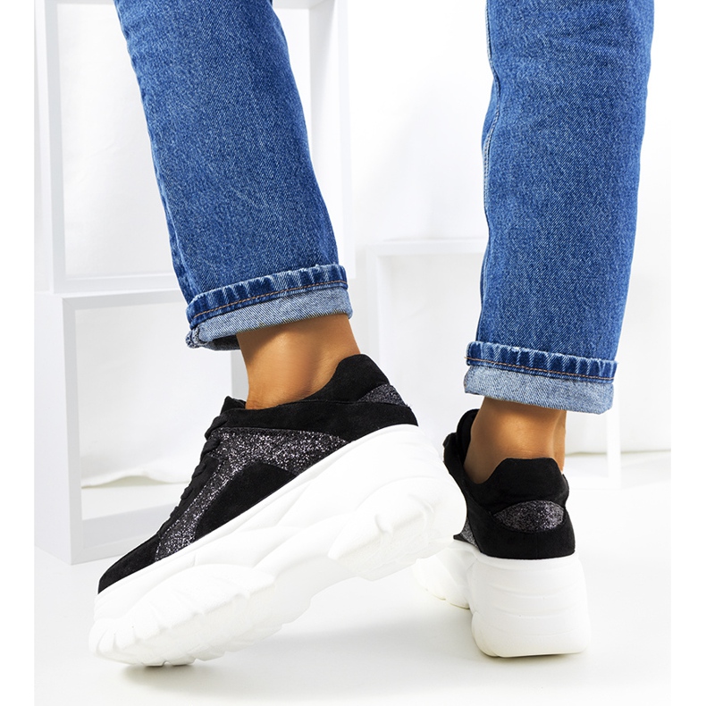 Schwarze Sport-Sneaker mit hoher Darnell-Sohle 1