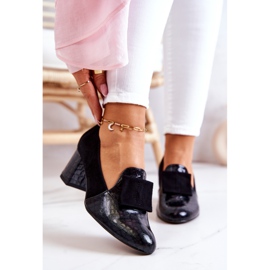 PA2 Schwarze Diana Pumps aus Wildleder in Schlangenlederoptik 1