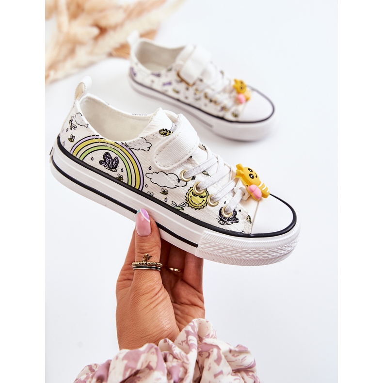 Vinceza Kinderturnschuhe mit Klettverschluss und weißer Spitze 1