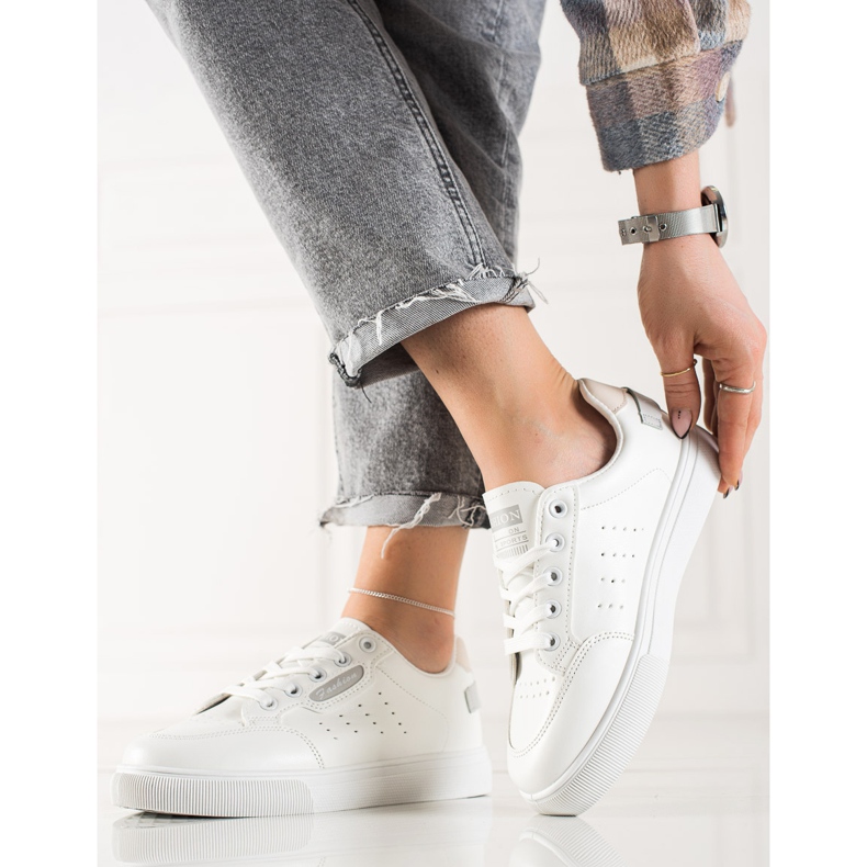 TRENDI Sportschuhe aus Öko-Leder weiß 1