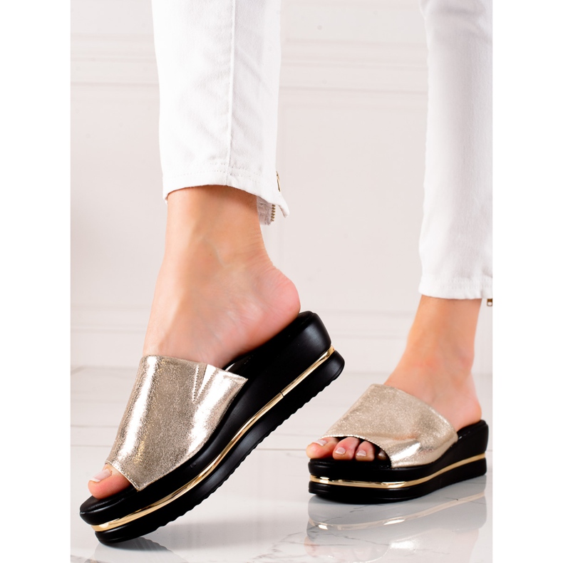 Goodin Glänzende Hausschuhe auf der Plattform golden 1
