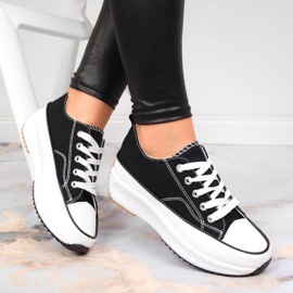 Schwarze Turnschuhe McKeylor W JAN93 Keilabsatz 2