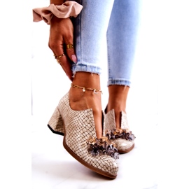 PA2 Elegante High Heels aus Leder mit beiger Delaver-Verzierung 1