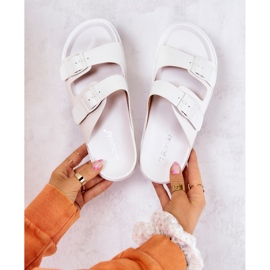 S.Barski Weiße Corina-Gummihausschuhe mit Schnalle 1