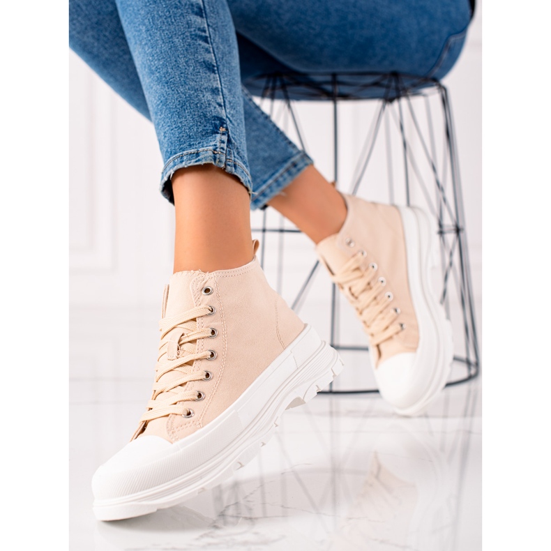 TRENDI Bequeme Turnschuhe auf der Plattform beige 2