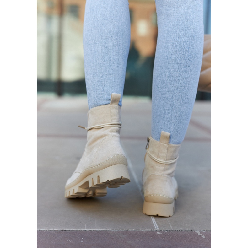 S.Barski Trapper-Stiefel aus Wildleder mit hellgrauen Layden-Nähten beige 2