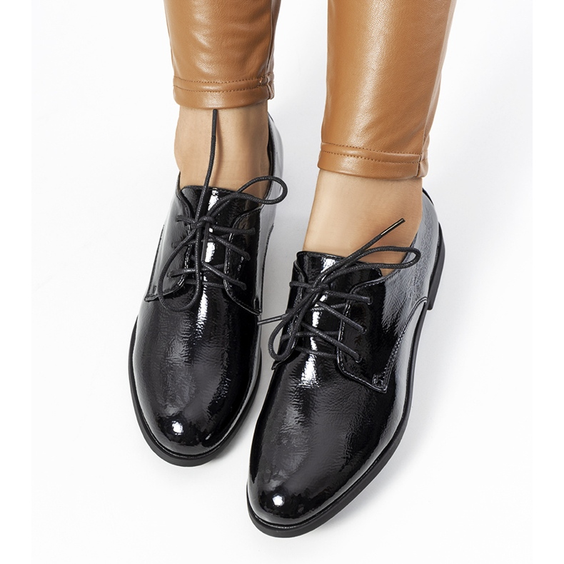 Schwarz lackierte Damenschuhe Gardi 1