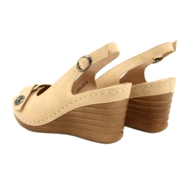 Frauenkeilsandalen mit Dekoration Evento 22SD98-4544 Beige 4