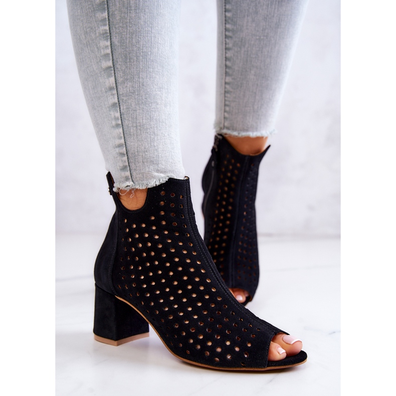 Durchbrochene Lederstiefel Maciejka 05420-43 Schwarz 1