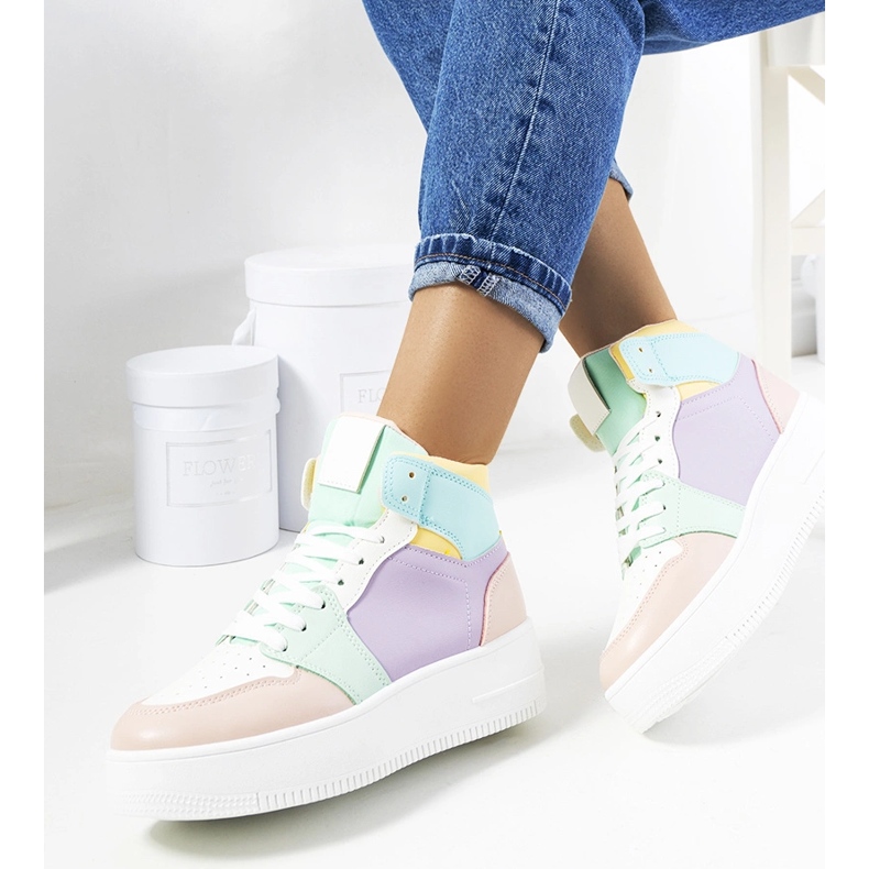 Dellucci knöchelhohe Turnschuhe in Lila 1