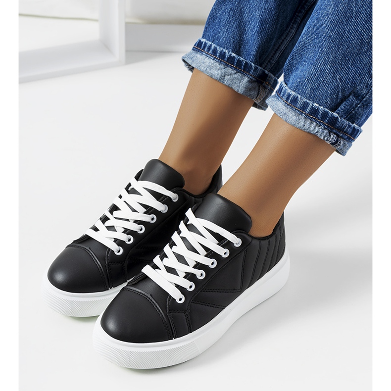 Schwarze Sneaker mit klobiger Matthew-Sohle 1