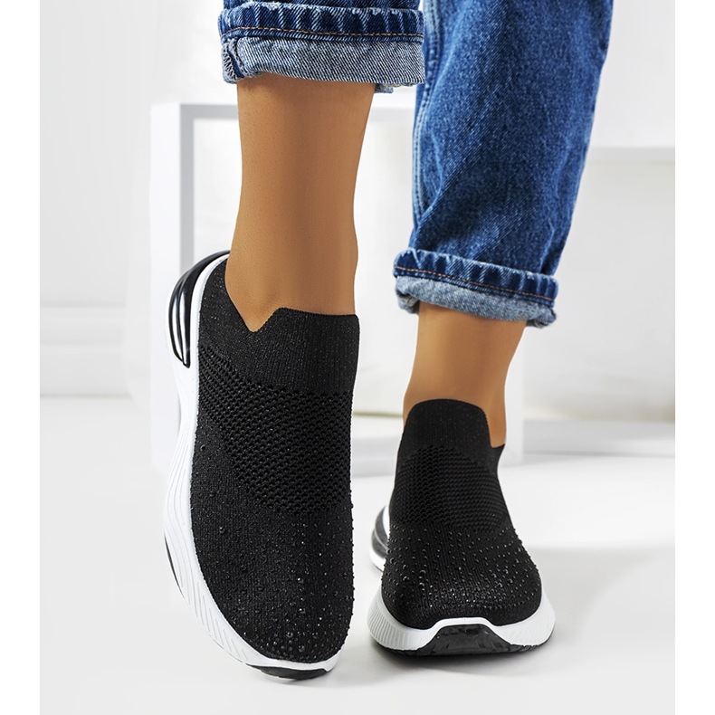 Schwarze sportliche Slip-on-Sneaker von Winston 1