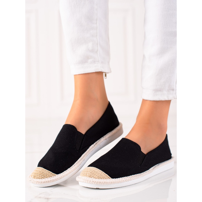 TRENDI Lässige schwarze Espadrilles 1