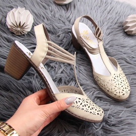 Ledersandale Rieker W RKR316 beige 1