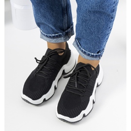 Schwarze Sportschuhe von Thornber 1