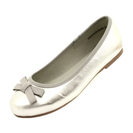Miss Metallische Ballerinas der Mädchen mit einem silbernen Bogen 6