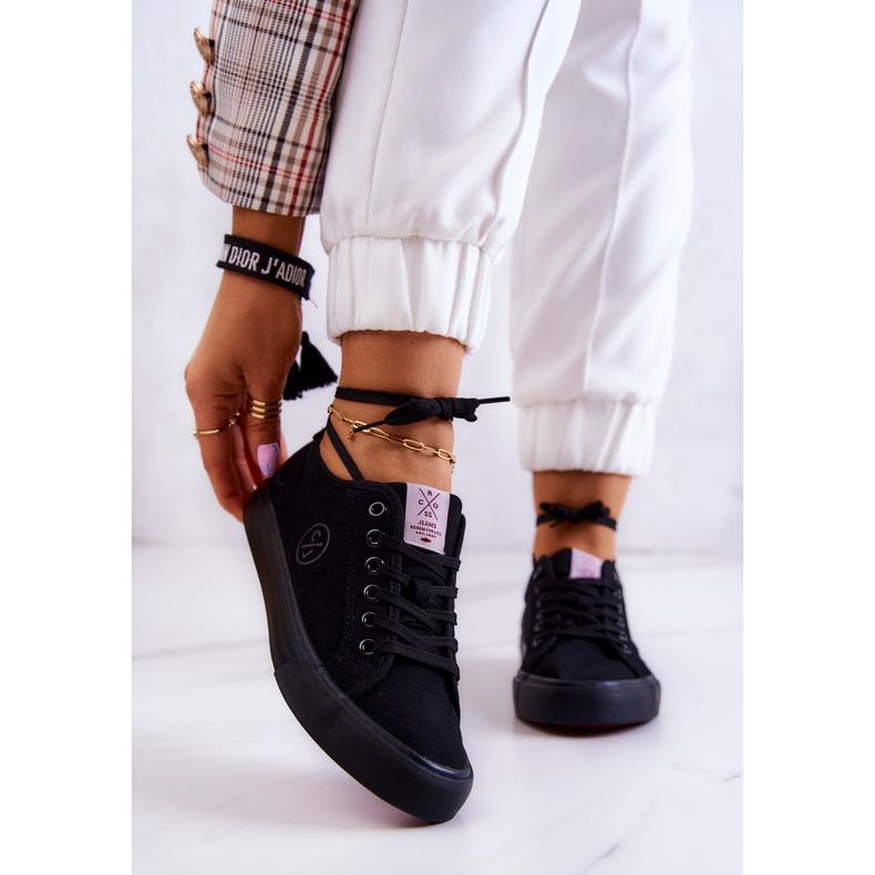 Damen Material Sneakers Cross Jeans JJ2R4049C Schwarz 1