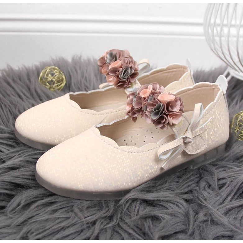 Ballerinas mit Klettverschluss und Blumen Vinceza Jr JAN99A beige 2