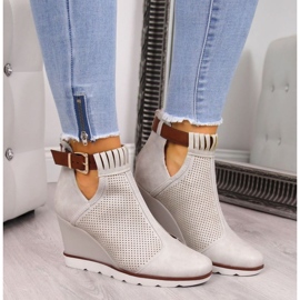 Turnschuhe mit durchbrochenem Keilabsatz Filippo W PAW117A beige 2