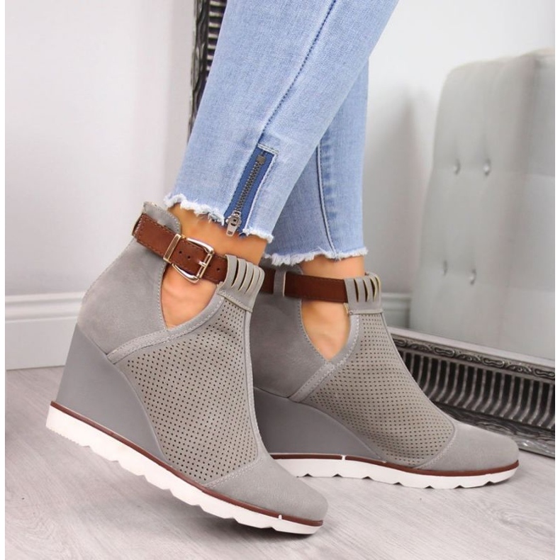 Graue Turnschuhe mit durchbrochenem Keilabsatz Filippo W PAW117B 2