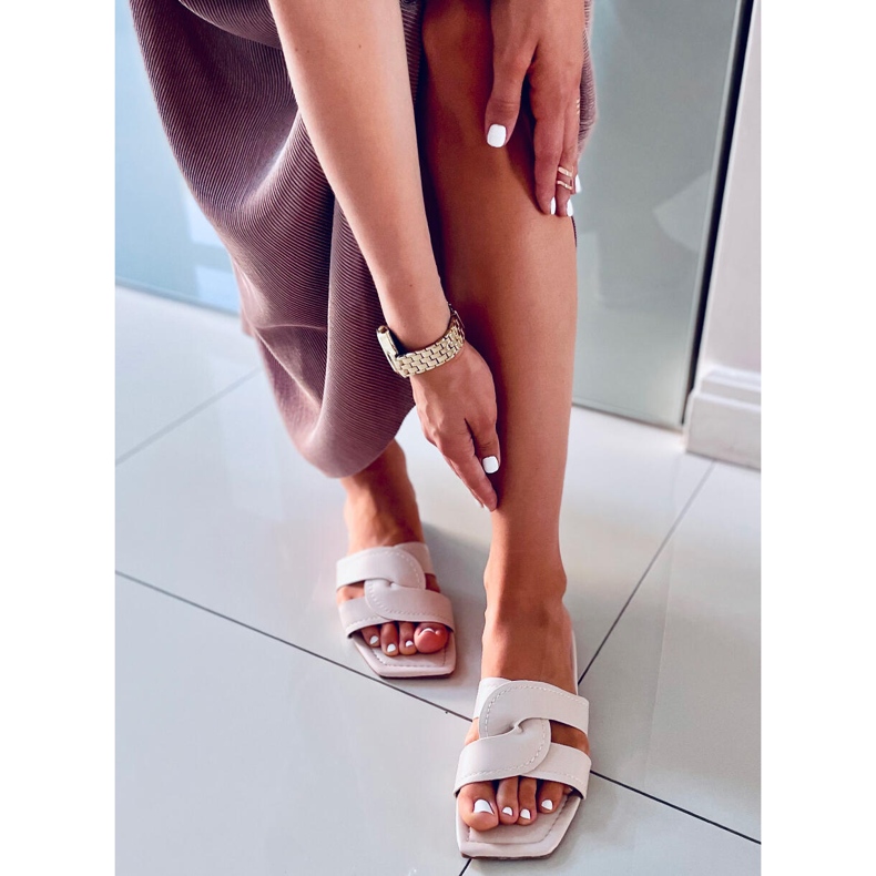 Hausschuhe mit quadratischen Sohlen Nitya Beige 2