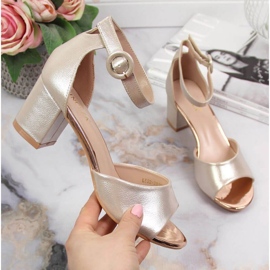 Sandalen auf dem Vinceza W JAN96C post gold golden 1